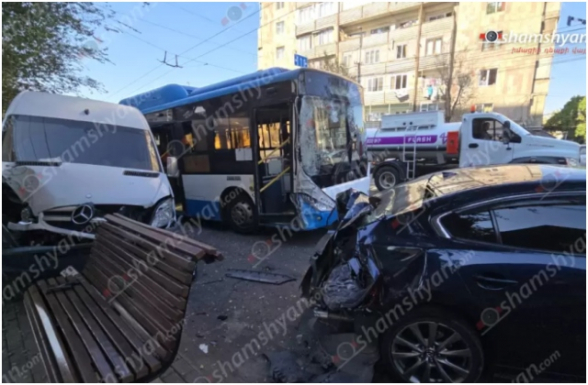 Երևանում ավտոբուսի մասնակցությամբ շղթայական ավտովթար է տեղի ունեցել